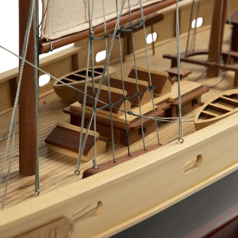 Bluenose II Segelschiff von Authentic Models