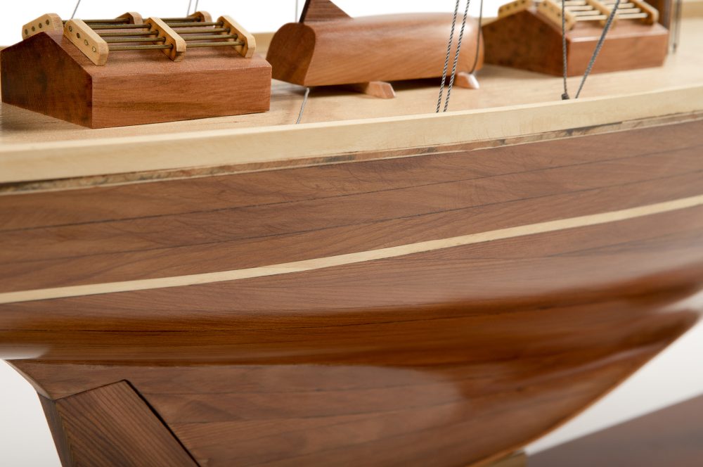 Endeavour Klassisch Segelschiff von Authentic Models