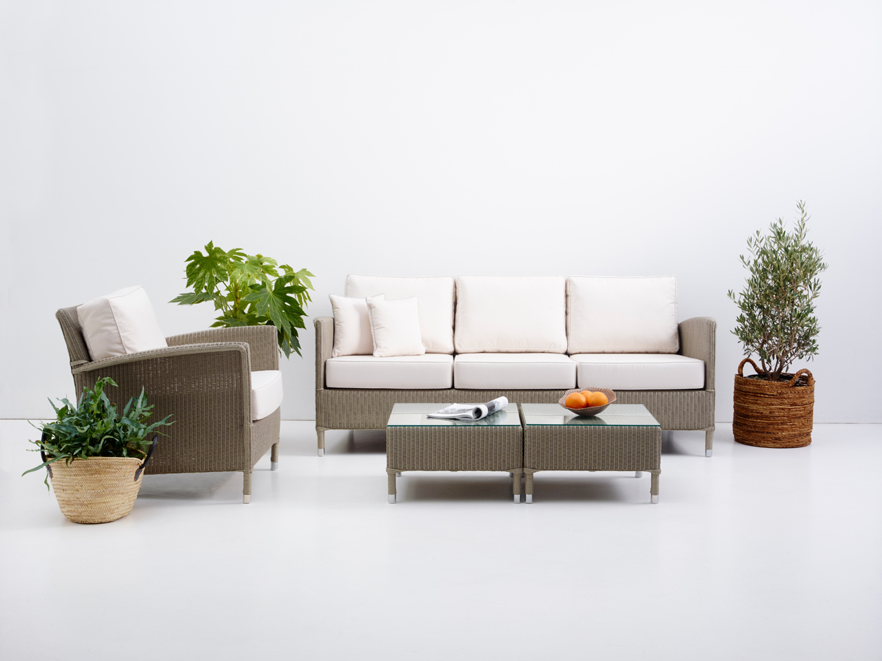 DOVILE Lounge Sofa 3s